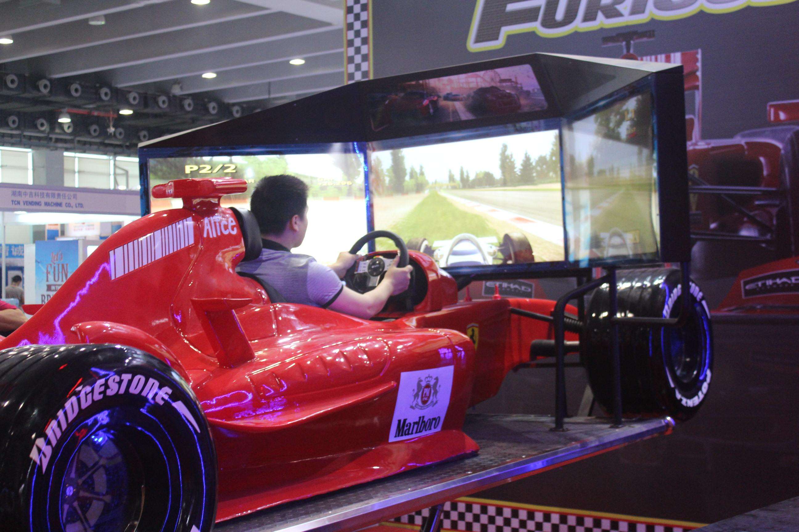 F1赛车驾驶模拟训练器